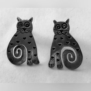 RLA Richard Lindsay Sterling CAT With Hearts Earrings